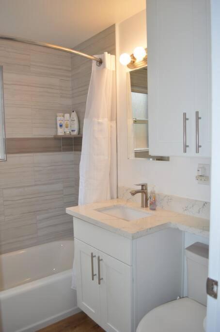 Cozy Crown Hill Carkeek Cottage W/3 Beds, Full Kitchen & Backyard In North Seattle Dış mekan fotoğraf